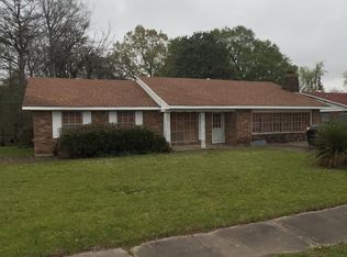 1901 Collegiate Cir, Pine Bluff, AR 71601