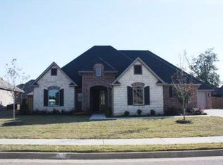 4512 Pat Lee Pkwy, Rogers, AR 72758