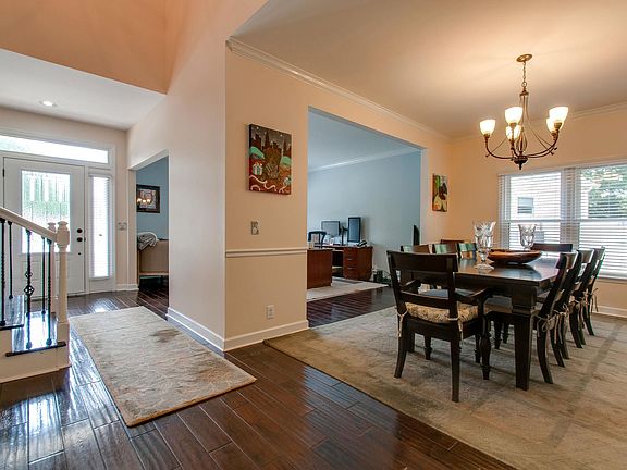 5th image of 311 Glenridge Ct