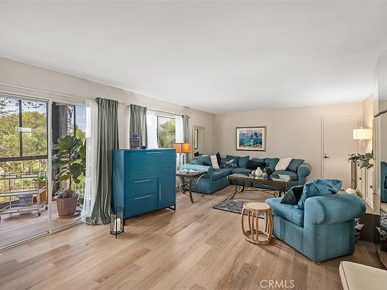 3242 San Amadeo #2B — Photo 10