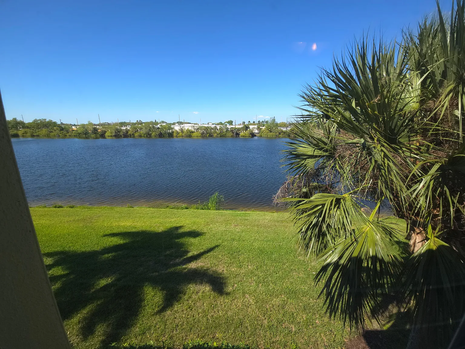 3 bed, 2.5 bath, 1200 sqft, $1,825 — Photo 3