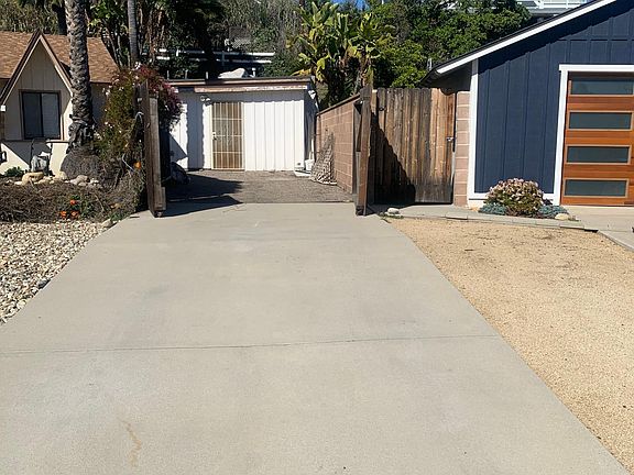 2nd image of 5701 Bays St