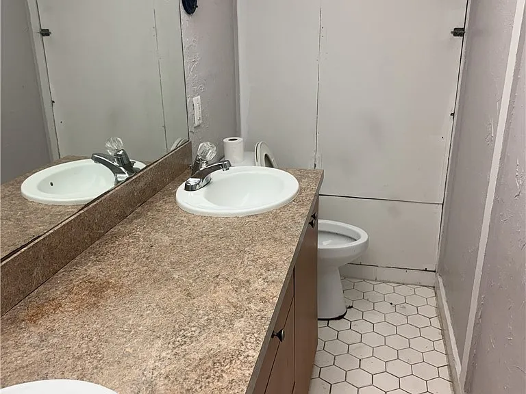 3955 Seminole Ave — Photo 6