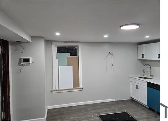 591 Remsen Ave #A — Photo 2