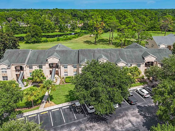 4th image of 1302 Royal Troon Ln #1302