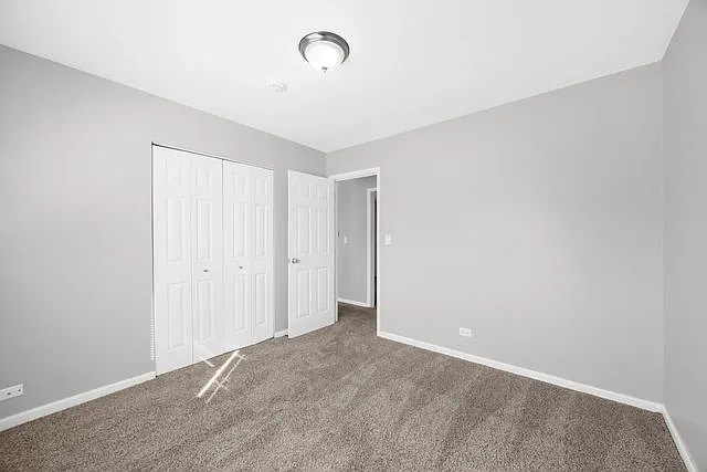 3 bed, 900 sqft, $2,700 — Photo 4