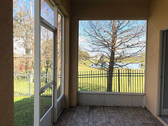 2nd image of 1441 Priory Cir