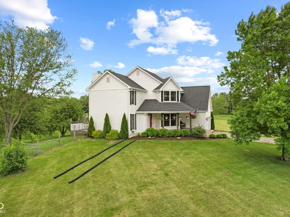 4749 Maple Grove Rd, Martinsville, IN 46151