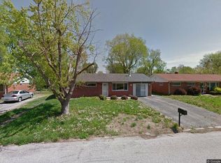 2007 Delores St, Cahokia, IL 62206