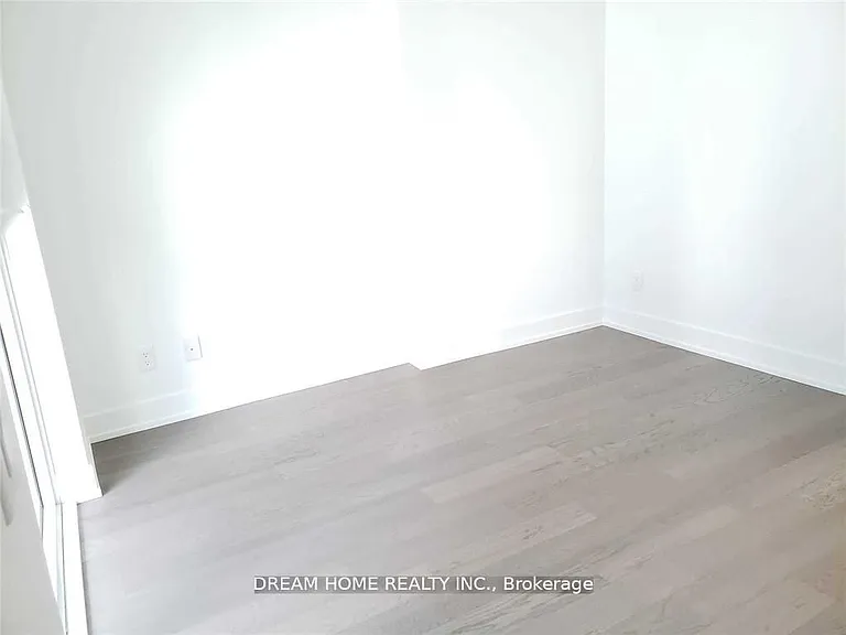 7 Grenville St #810 — Photo 11