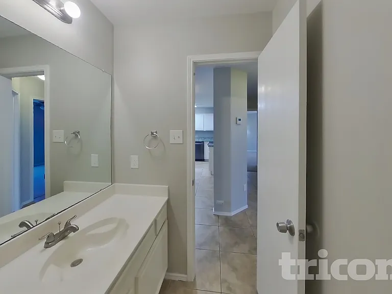 413 Rustic Grove Ln — Photo 14