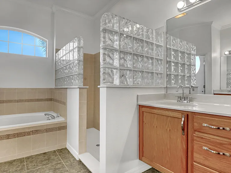 811 Spanish Cay Dr — Photo 22