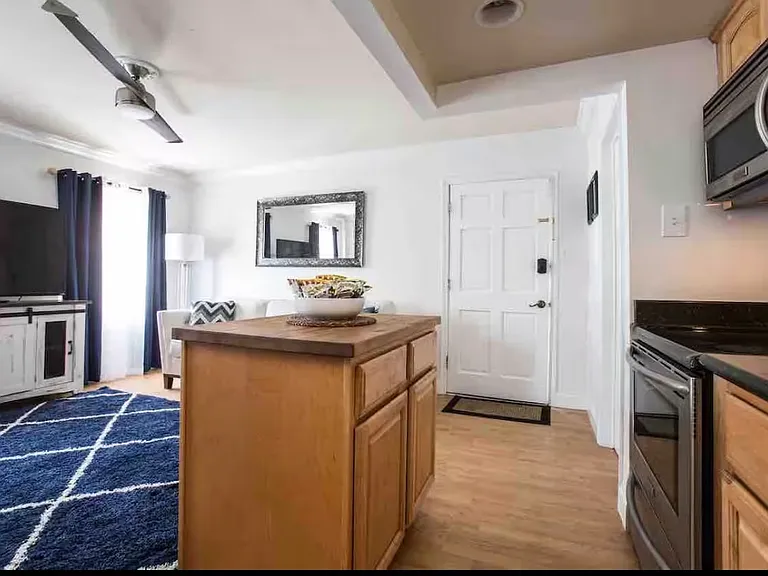 1629 Toledano St #103 — Photo 5