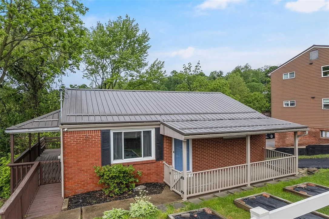 3075 Mount Troy Rd photo 1