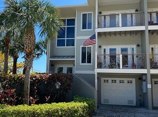 3802 6th Ave, Holmes Beach, FL 34217