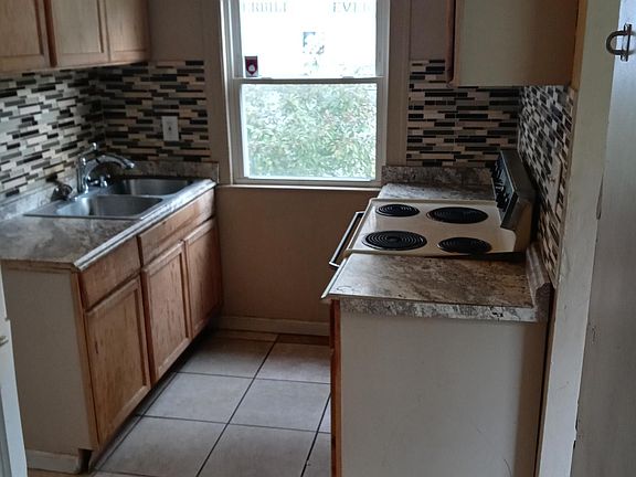 3rd image of 111 Klee Ave