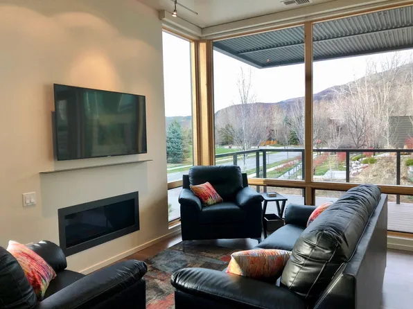 200 Evans Rd APT 102, Basalt, CO 81621