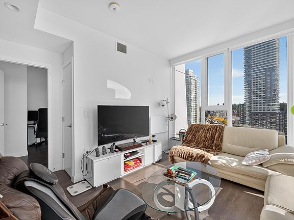 5th image of 567 Clarke Rd #1110