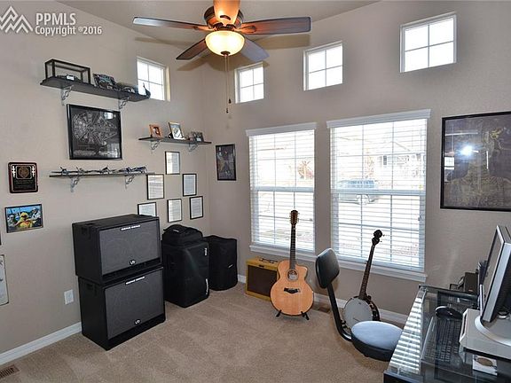 MAIN LEVEL GUEST BEDROOM