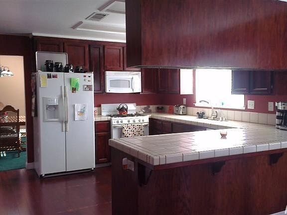 5th image of 463 Ashwood Ct