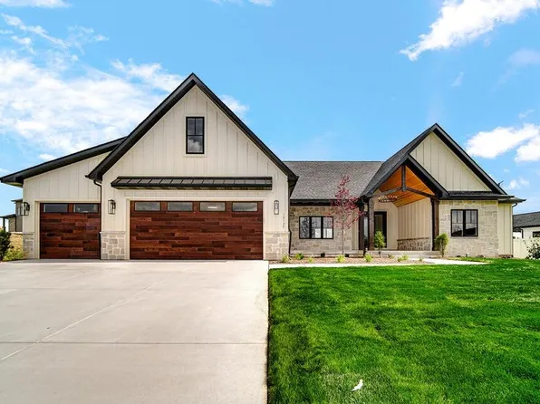 9635 Switch Grass Ln, Saint John, IN 46373