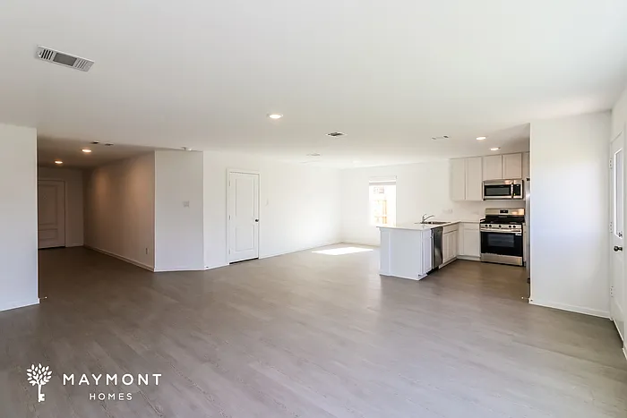 3053 Fantasy Terrace Dr — Photo 10