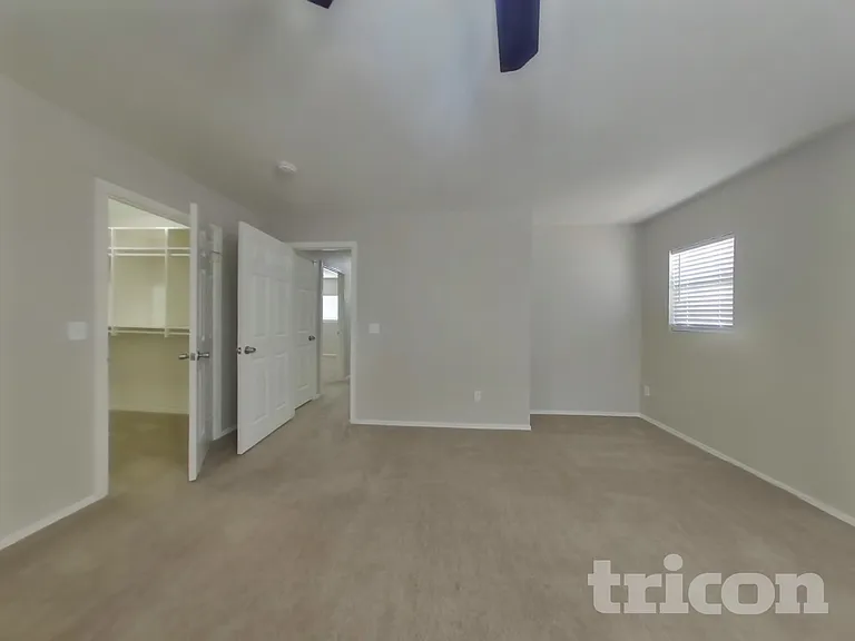 2283 E Palm Beach Dr — Photo 19