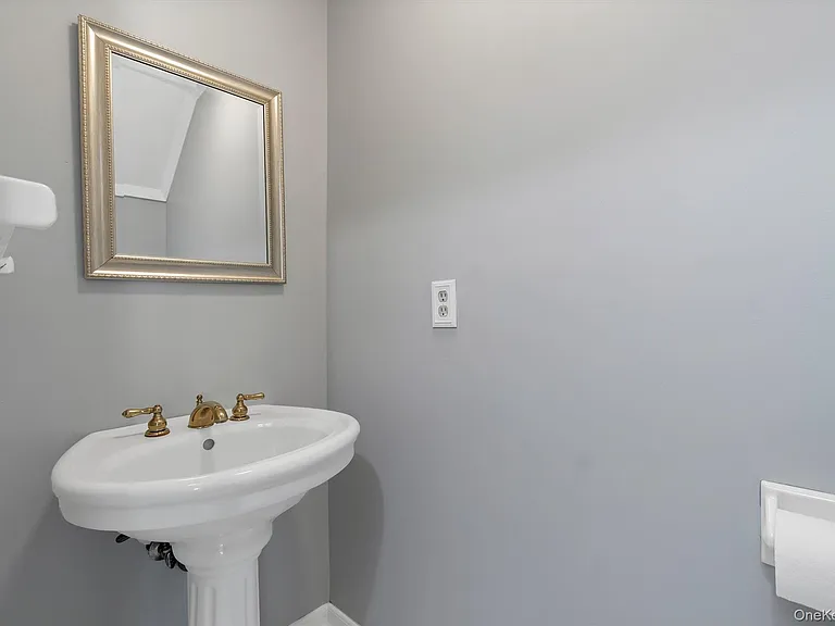 48 Homestead Village Dr — Photo 23