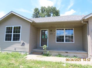 200 Tillman Ave, Rogersville, MO 65742