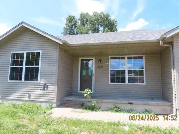 200 Tillman Avenue, Rogersville, MO 65742