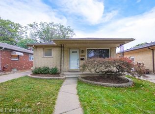 7442 Highview St, Dearborn Heights, MI 48127