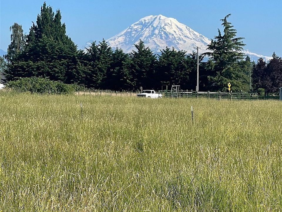 Beautiful Property with views of Mt. Rainier>
