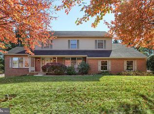 404 Dolly Dr, Lancaster, PA 17601