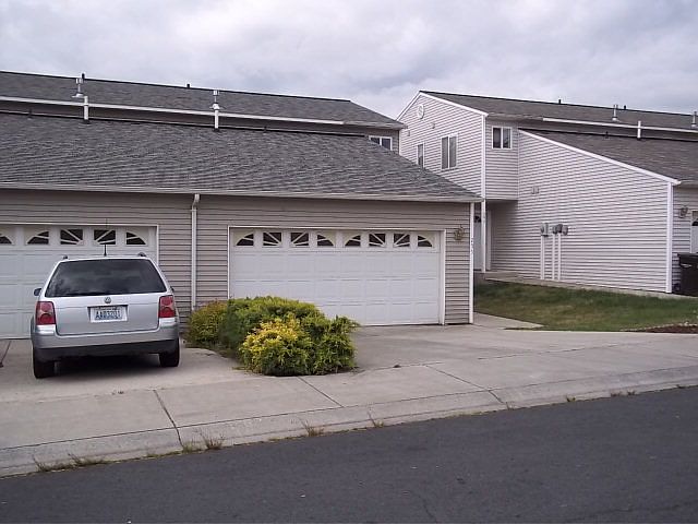 1st image of 255 NW Clay Ct