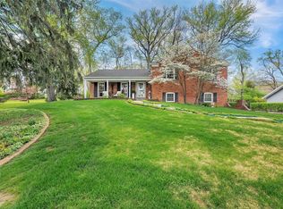 6 Zinzer Ct, Saint Louis, MO 63123