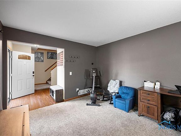 5th image of 225 Pebble Beach Dr