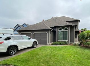 15704 SE Meadow Park Cir, Vancouver, WA 98683