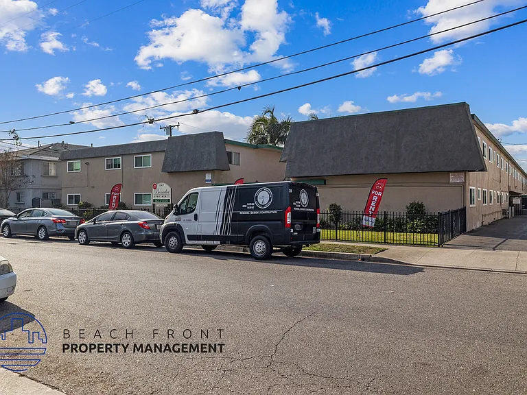 12417 Benedict Ave. — Photo 6