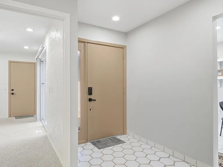 5271 Wright Way E — Photo 5