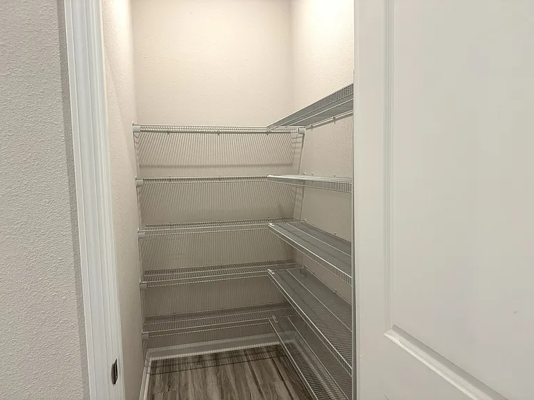 6 Blue Grotto Pl — Photo 17