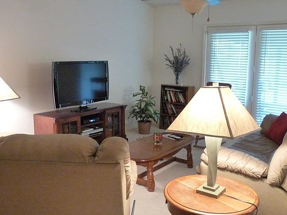 4th image of 326 23rd Ave