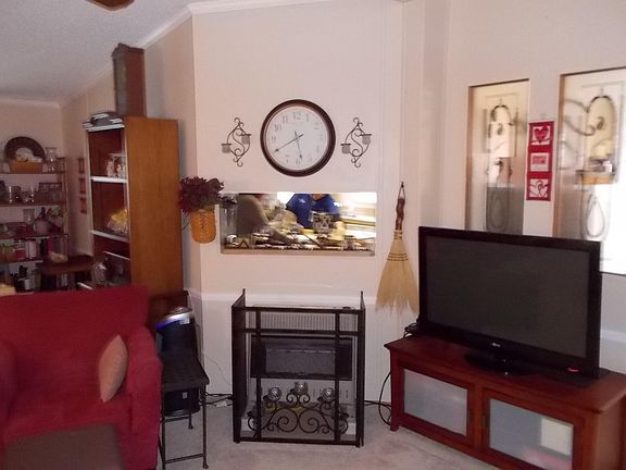 5th image of 5481 Desert Ln