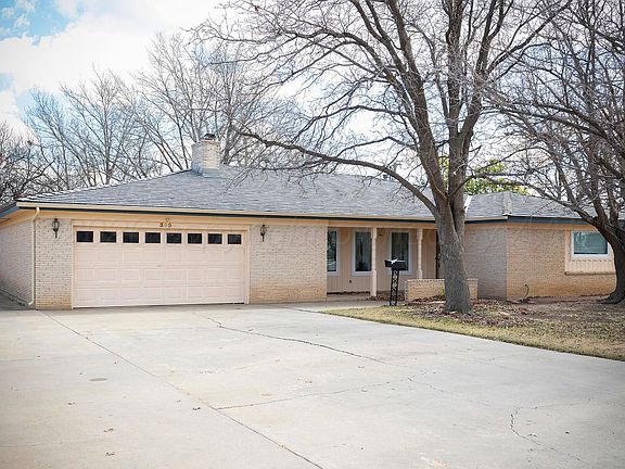 2nd image of 309 Bennett Dr