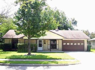 822 Sleepy Hollow Dr, Garland, TX 75043