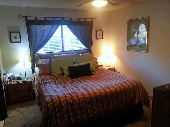 4th image of 1365 Lansing Ave