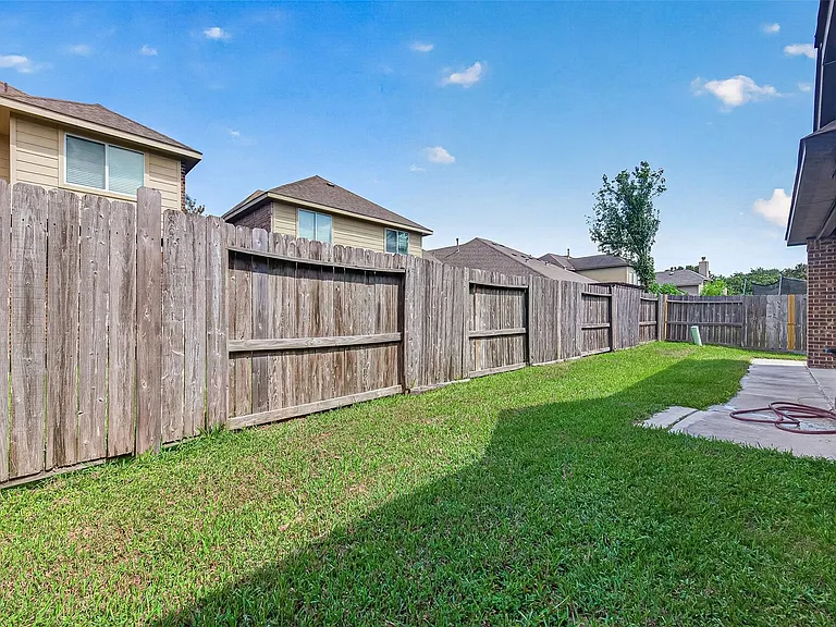 24302 Bella Florence Dr — Photo 48