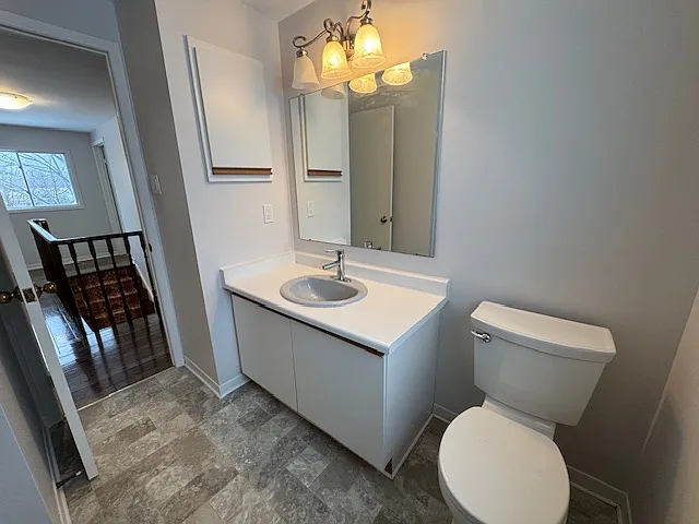 536 Thorndale Dr — Photo 30