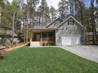 32 Fairway Ln, Ocean Pines, MD 21811