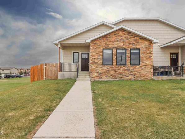 13719 Karen St, Williston, ND 58801