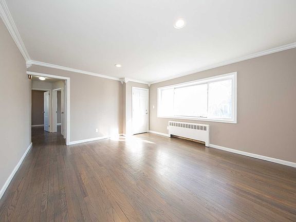 5th image of 130 Butler Blvd